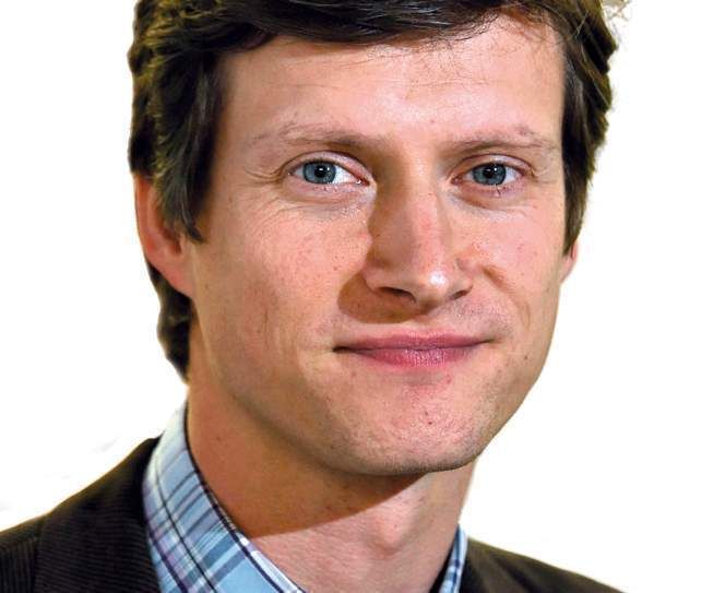 „Aufgrund der wachsenden Bedeutung von Erkrankungen einer alternden Gesellschaft sind bessere Lösungen für Orthopädie und Rehabilitation gefordert“, erklärt Dr. Urs Schneider, Leiter der Orthopädieforschung am Fraunhofer-Institut für Produktionstechnik und Automatisierung in Aachen. Bild: IPA (Archiv: Vogel Business Media)
