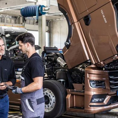Nach Plänen des Lkw-Bauers sollen künftig fast 80 Prozent der Flottenbetreiber ihren nächsten Servicebetrieb in unter 30 Minuten erreichen. (Bild: MAN)