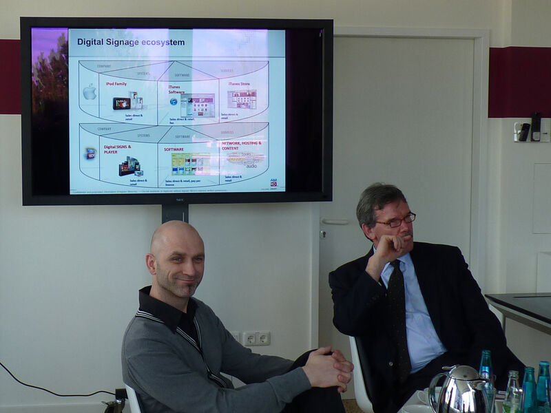 Personelle Verstärkung hat Christoph Dassau und die Abteilung Pro AV durch Marco Lippert und Michael Hoppe (rechts) bekommen. (Ingram Micro)