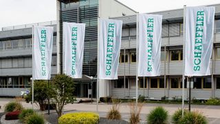 Das von den Brüdern Wilhelm und Georg Schaeffler 1946 gegründete Unternehmen hat sich in den vergangenen 75 Jahren zu einem global tätigen Konzern entwickelt. (Schaeffler Technologies AG und Co. KG)