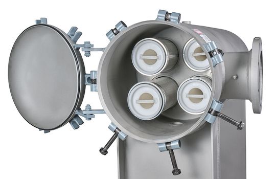 Vierplätzige Topcart HF Multi mit Filterkerzen Lofpleat HF: Für sicheren Halt und optimale Filtrationsergebnisse wird jede Filterkerze in einen Filterkorb eingesetzt. (Bild:  © 2025 Eaton)