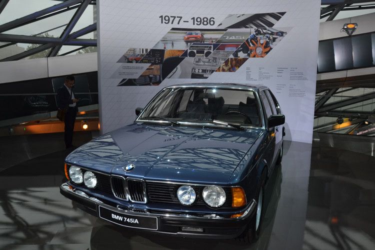 ...ein Modell der ersten 7er-Baureihe.  (Foto: Michel)