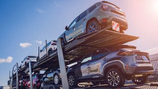 Für Exportgeschäfte gelten auch Regelungen aus dem Geldwäschegesetz. (Bild: © romaset - adobe.stock.com)