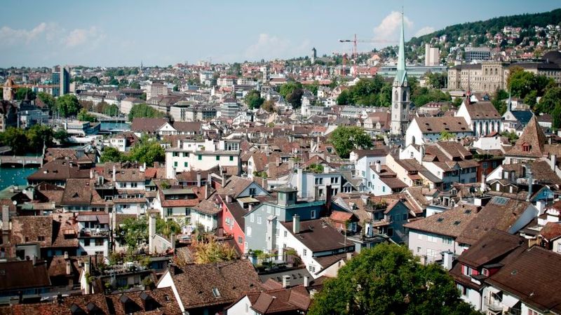 Blick über Zürich: Digital Realty baut seine Kapazitäten am Schweizer Rechenzentrumshotspot um 15 MW aus.(Bild:  Zurich /SnippyHolloW / CC BY-SA 2.0)