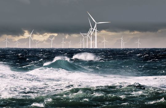 Offshore-Windkraftanlagen werden immer größer und leistungsfähiger. Für den Test der Rotorlagerungen solcher Anlagen kooperiert Schaeffler jetzt mit Lorc.(Bild:  Schaeffler)
