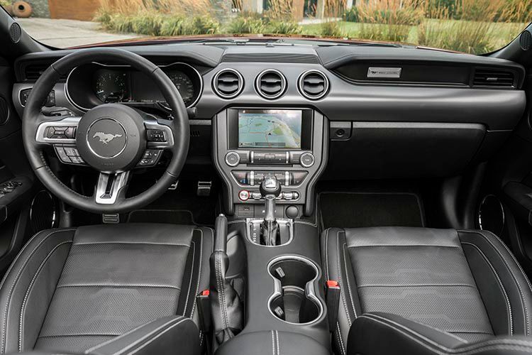 Der Innenraum des Mustang soll wertiger als bisher wirken. (Ford)