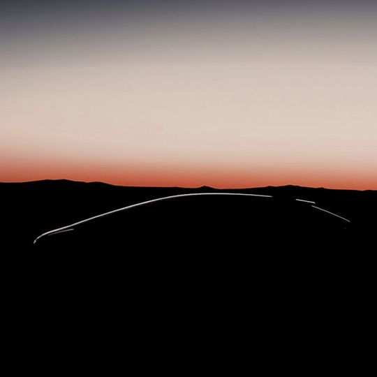 Stromlinien: Mehr als eine Andeutung der Karosserieform gibt es vom Tesla-Konkurrenten Faraday noch nicht zu sehen.(Bild:  Faraday Future)