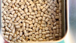 Neue PEEK-Formmasse für eine schnellere Verarbeitung (Evonik)