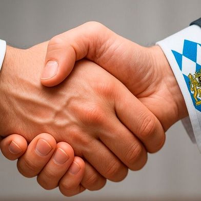 Fast eine Milliarde Euro soll aus der bayerischen Staatskasse innerhalb von fünf Jahren an Microsoft gehen. (Bild: Vogel IT-Medien GmbH / KI-generiert)