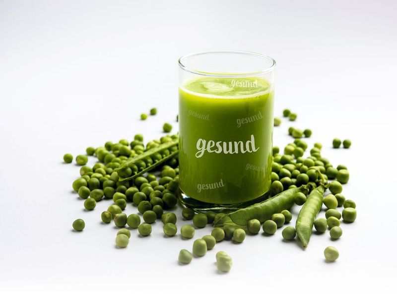 Abb. 1: Kraftsportler beispielsweise, die ihren Protein- und Energiebedarf nicht durch den Verzehr kiloweise Fleischs sichern wollen, nutzen Shakes aus Erbsenprotein als Fitnessdrinks. Sie gelten als gesund, aber sind Getränke aus Erbsenproteinisolat auch lecker?   (Bild: © 2020 subodh sathe. All Rights reserved)