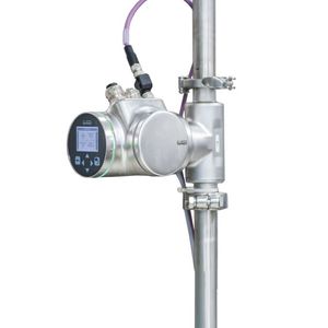 Der SAW-Durchflussmesser ist flexibel einbaubar, erfüllt höchste Hygieneanforderungen und liefert zusätzliche Fluidik-Parameter für einen zuverlässigen Prozess. 