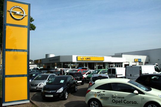 Gleich zu Beginn sollen der Corsa Active und der Zafira Family mit Null-Prozent-Finanzierung für Verkaufsimpulse sorgen. (Archiv: Vogel Business Media)