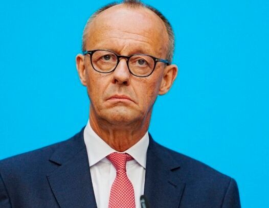 Tja, das erste Jahr der neuen Bundesregierung unter Friedrich Merz ist so gut wie passé! Trotz großer Versprechen ist nach Meinung des deutschen Mittelstands aber nichts wirklich passiert, was die dringlichsten Probleme für die Industrie angeht. Hier einige Umfrageergebnisse ...(Bild:  dpa)