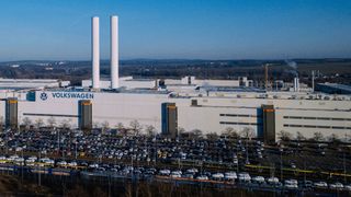 Als erstes aller Werke von Volkswagen wurde der Standort in Zwickau komplett auf die Produktion von Elektrofahrzeugen umgestellt. (Bild: VW)