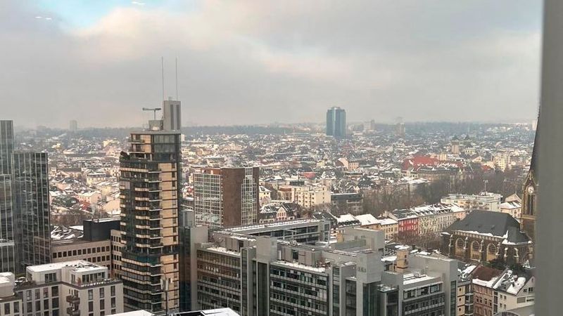 Frankfurt bleibt Europas Datacenter-Hotspot. Gleichzeitig gewinnt der Ausbau in anderen europäischen Märkten an Dynamik.(Bild:  Paula Breukel)