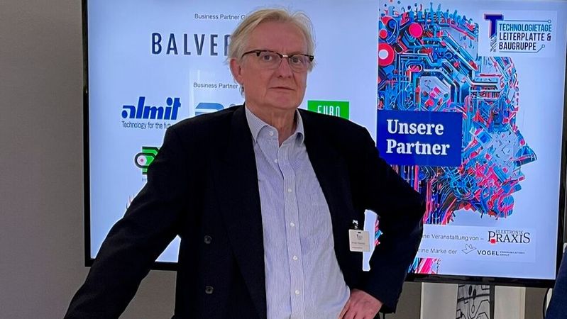 Arnold Wiemers bei den Technologietagen Leiterplatte 2024 präsent und engagiert.(Bild:  Claudia Mallok)