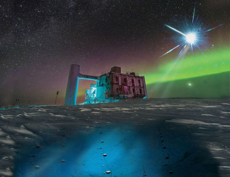 In dieser künstlerischen Darstellung, basierend auf einem realen Bild des IceCube Lab am Südpol, emittiert eine entfernte Quelle Neutrinos, die von IceCube-Sensoren unter dem Eis detektiert werden.  (IceCube/NSF)