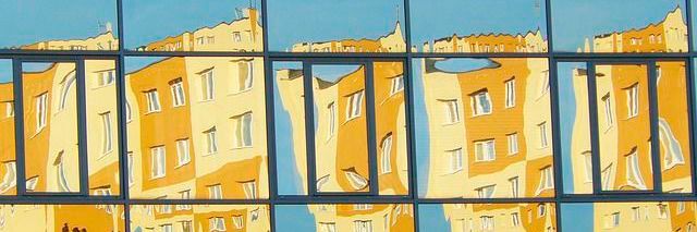 Die Heizungssysteme großer Wohnanlagen müssen sicher funktionieren. Zugleich sollen sich die Diagnose- und Wartungskosten im Rahmen halten. (Bild:   / CC0)