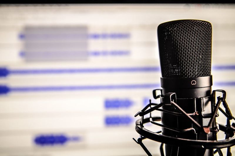Werden wir bald in der Lage sein, Anwendungen nur durch unsere Stimme zu steuern? Bislang sind noch einige Herausforderungen zu meistern. (Pexels)