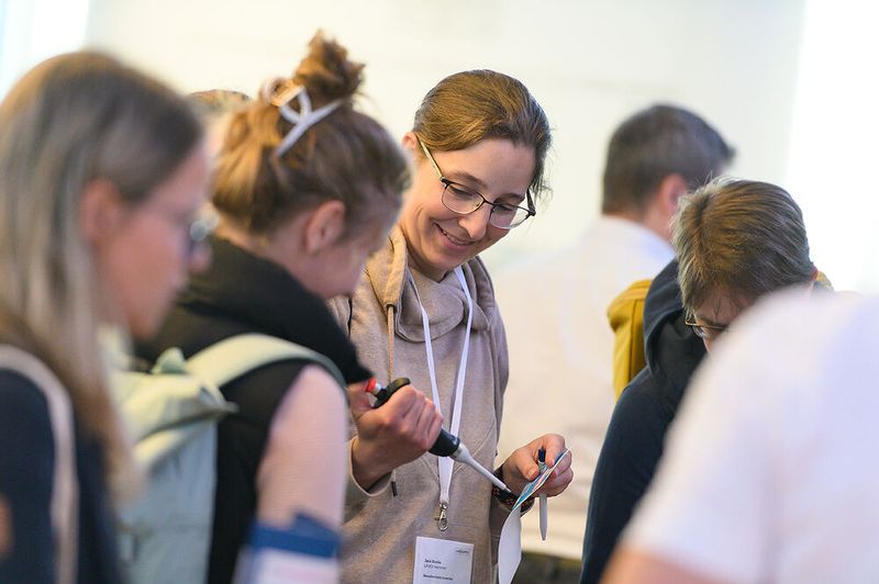 Das Motto „Labortechnik zum Anfassen“ ist bei der LAB-SUPPLY Programm...    Mehr Infos zu den kommenden LAB-SUPPLY-Messen finden Sie auf www.lab-supply.info (Bild: Stefan Stark)
