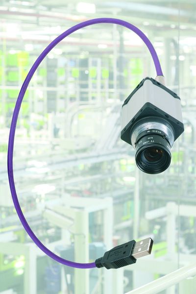 Dynamische Automation störsicher visualisieren mit der USB-Leitung Chainflex CFBUS.065 USB. (Archiv: Vogel Business Media)