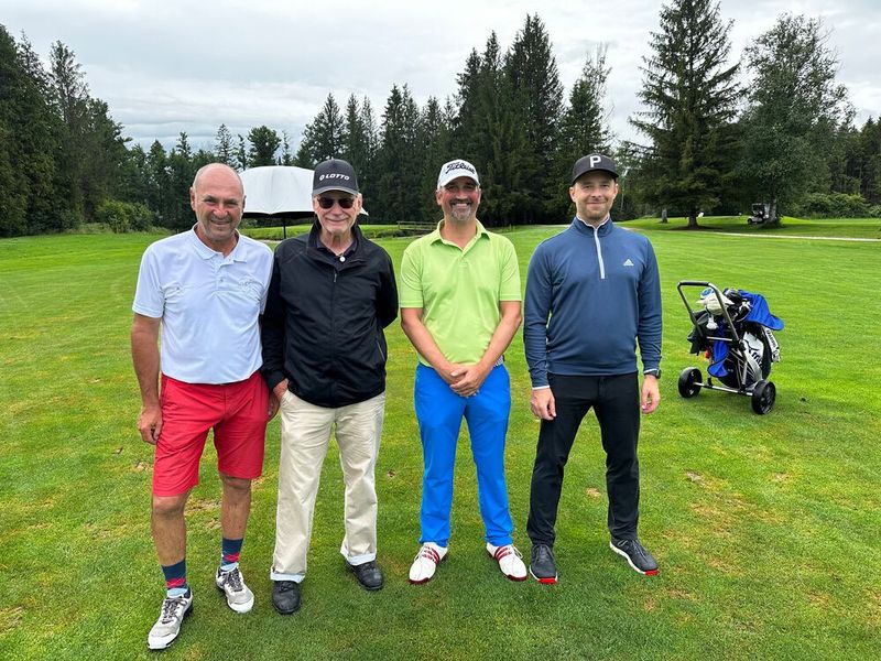 (v. l.) Christof Schmid-Flemming (CSF-Idee), Rudolf Kurz (Borgware), Andreas Kleinknecht und Paul Ribka (Slalom). (Bild: Vogel IT-Medien GmbH)