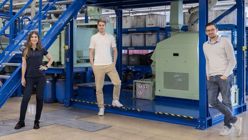 Die Gründer und Vorstände von Cylib v.l.: Lilian Schwich, CEO; Gideon Schwich, COO, und Paul Sabarny, CTO.(Bild:  Cylib)