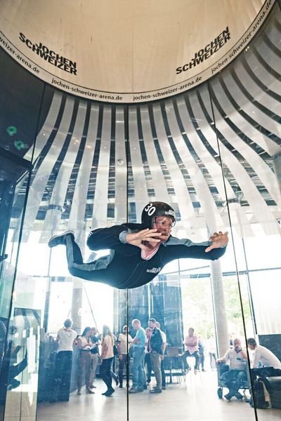 In der Indoor-Skydiving-Anlage wird der Traum vom Fliegen wahr.  (C4B)