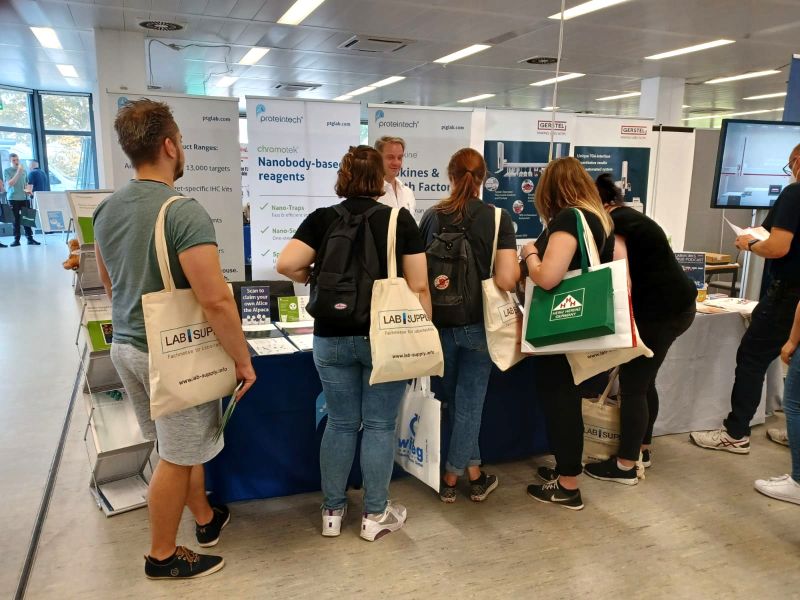 Impressionen der LAB-SUPPLY Hamburg 2022.    Mehr Infos zu den kommenden LAB-SUPPLY-Messen finden Sie auf www.lab-supply.info.  (LABORPRAXIS)
