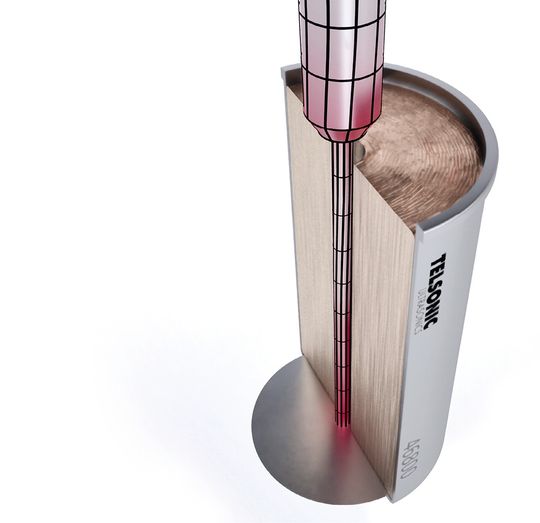 Bild 2: Die stabförmige Sonotrode taucht rund 160 Millimeter in die Jelly Roll ein. Die verschweißte Pol-Fläche hat je nach Batteriezellenausführung einen Durchmesser von zwei bis sechs Millimeter.(Bild:  Telsonic)