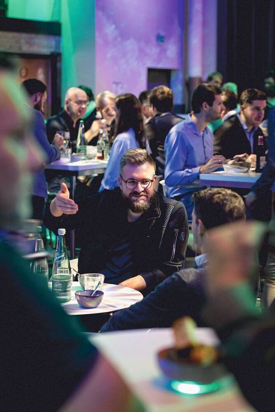 Auch die Abendveranstaltung im stimmungsvollen Ambiente des Würzburger Maschinenhaus ermöglicht den informativen und ungezwungenen Austausch.(Bild:  Stefan Bausewein/VCG)