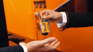 Sixt schließt das Geschäftsjahr 2020 mit einem kleinen Gewinn ab.  (Bild: Sixt)