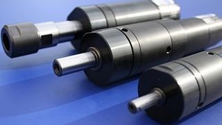 Holger Clasen stellt kleine, flexibel einsetzbare druckluftbetriebene Motoren mit Atex-Zertifikat vor. Bild: Holger Clasen (Archiv: Vogel Business Media)