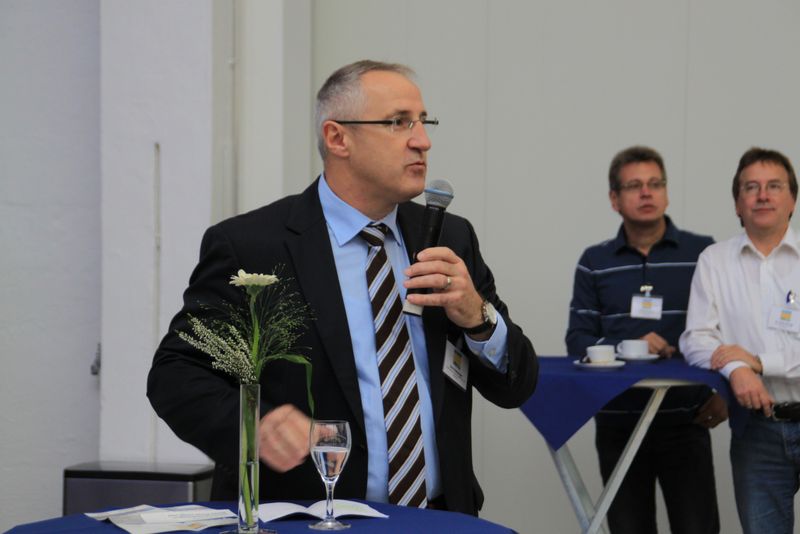 Impressionen vom diesjährigen Pumpen- und Schüttgutforum in Würzburg. (Bild: PROCESS)
