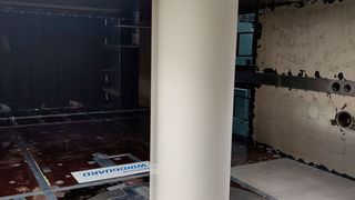 So sieht die ganze Testumgebung für das neuartige Windkraftrotor-Profil aus. Der Fokus des Tets lag auf dem Übergangsbereich in der Nähe der Nabe, damit dieser gezielt aerodynamischer gemacht werden kann. (Bild: FH Kiel)