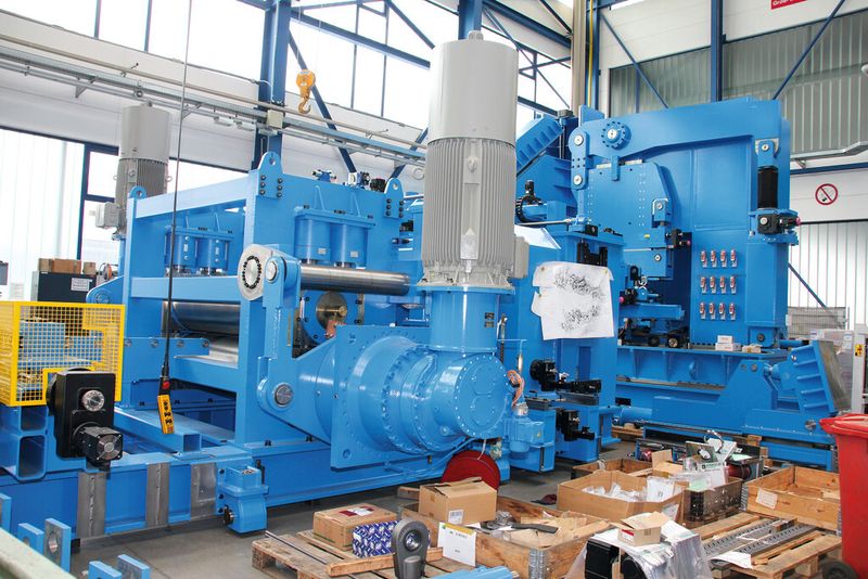 Weil Kinkele diese Menge und Komplexität wie bei dieser Spiralrohrmaschine beherrscht, ist der Auftragsfertiger einzigartig. Seine Einkaufs- und Logistikabteilung managt alle Einzelteile und schafft es, diese in der Montage zusammenzuführen. (Bild: Sonnenberg)