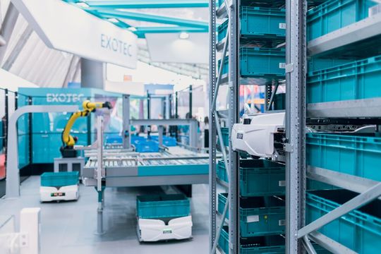 The future of healthy warehouse work is partly in the Skypod system from Exotec. Now, the French intralogistics expert has reached a milestone.(Image: Exotec)
