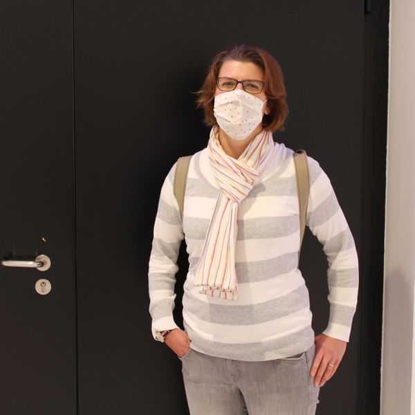 Besucherstimmen der LAB-SUPPLY Münster 2020Sarah Büning vom Chemischen und Veterinäruntersuchungsamt Münsterland-Emscher-Lippe:  „Da ich in Münster arbeite, war es kein großer Aufwand für mich, hierherzukommen. Ich hole mir Inspiration, was es für neue Produkte gibt. Was ich sehr gut finde, sind die Fachvorträge, die hier angeboten werden.“  Weitere Infos zu den kommenden LAB-SUPPLY-Messen finden Sie auf www.lab-supply.info.    (LABORPRAXIS, C. Lüttmann)