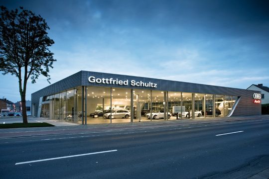 Auch in Neuss errichtete Gottfried Schultz seinen neuen Audi-Betrieb analog der aktuellen Ingolstädter Formensprache. (Archiv: Vogel Business Media)