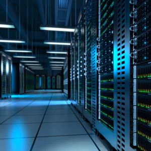 Die Verzögerung, die entsteht, wenn ein oder mehrere Pakete deutlich später als die übrigen fertiggestellt werden, nennt sich Tail-Latenz. (Bild:  Supermicro)