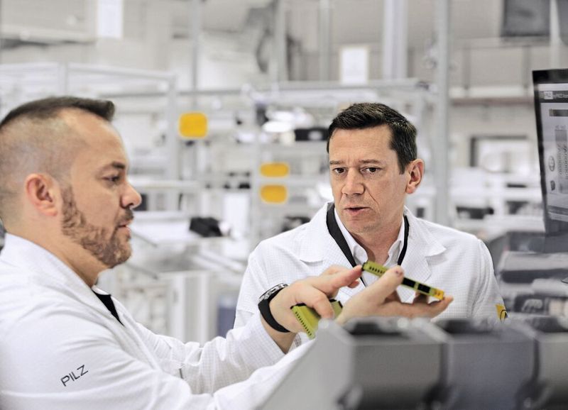 Trotz eines Umsatzrückgangs von 11,3 Prozent im Jahr 2020 ist das Unternehmen Pilz für dieses Jahr zuversichtlich. (Bild: Pilz)