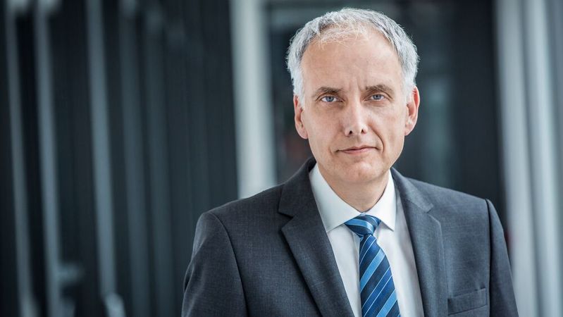 Rolf Breidenbach, neuer Vorsitzender des ZF-Aufsichtsrats.(Bild:  ZF Group)