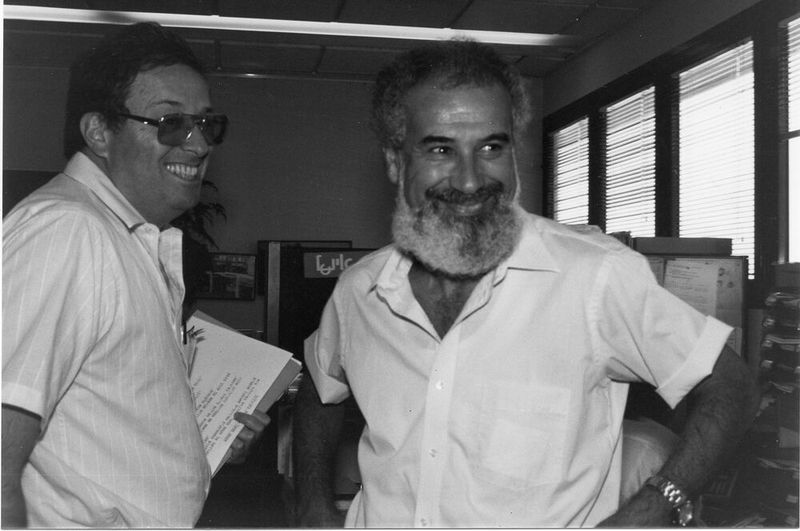 Dov Frohman (links) hat den per UV-Licht löschbaren EPROM 1971 entwickelt. (Bild: Intel)