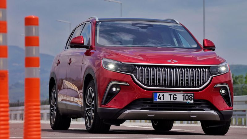 Seit wenigen Tagen fahren die ersten Exemplare des ersten türkischen E-Autos Togg T10X auf heimischen Straßen.(Bild:  Andreas Conrad, FrontRowSociety.net)