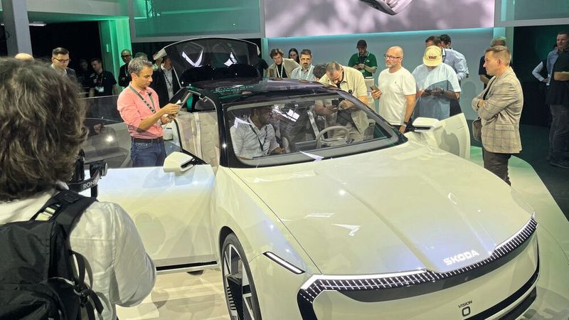 Skoda hat am Rande der IAA in München mit der Studie „Vision O“ gezeigt, wie ein elektrisch angetriebener Octavia aussehen könnte. (Bild: Grimm – VCG)