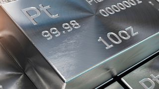 Platin ist eines der Metalle, die im Rahmen des Edelmetallrecyclings der BASF zurückgewonnen werden (©Maksym Yemelyanov - stock.adobe.com/ BASF)
