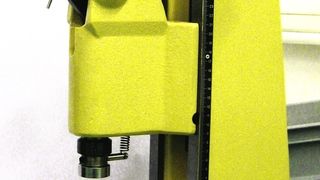 Überwachung eines Einpressvorganges an einer Kniehebelpresse mit dem Press Force Transmitter Typ 9337 A. (Archiv: Vogel Business Media)