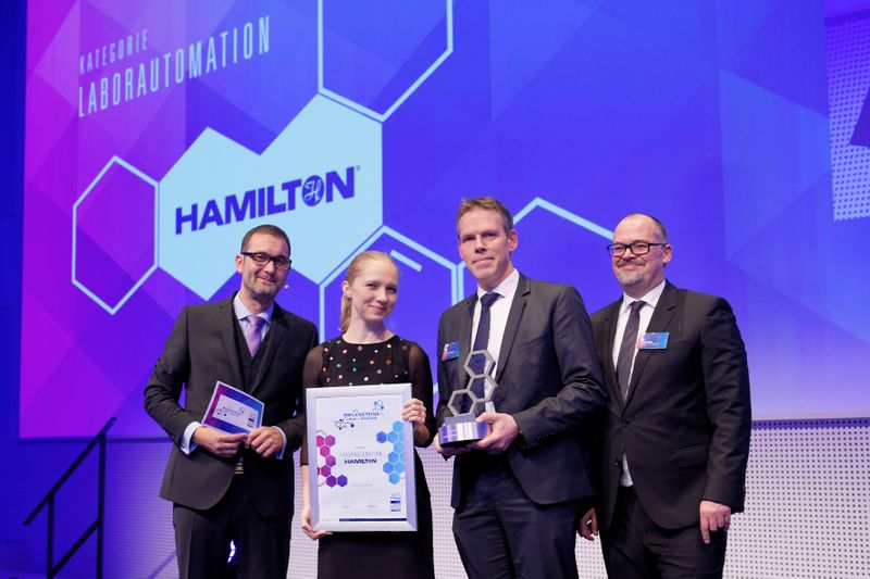 Impressionen von der LABORPRAXIS Meilenstein Gala und der Feier zum 40-jährigen Jubiläum am 30. November 2017 in Würzburg. Hamilton ist der Gewinner der Meilenstein-Kategorie Laborautomation. (Bild: Andreas Burkhardt/LABORPRAXIS)