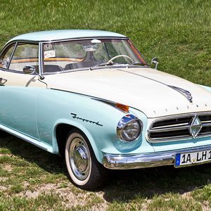 Bestseller: Von der Mittelklasse-Limousine Isabella wurden zwischen 1954 und 1961 mehr als 200.000 Exemplare verkauft. Bei Sammlern ist die Schönheit bis heute höchst begehrt.(Foto:  Wikimedia/Rudolf Stricker)