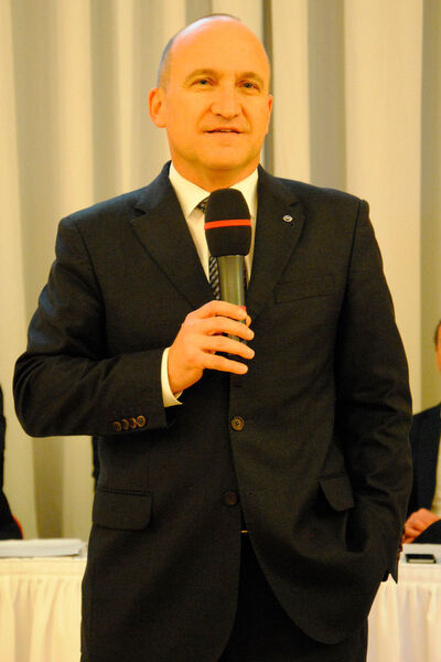 Thomas Hausch, Geschäftsführer Nissan Center Europe, stand den Händlern Rede und Antwort. (Baeuchle/»kfz-betrieb«)